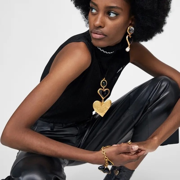 Zara Jewelry - New Zara Gold & Black Heart Necklace